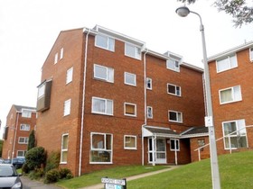 2 bedroom Flat to re...